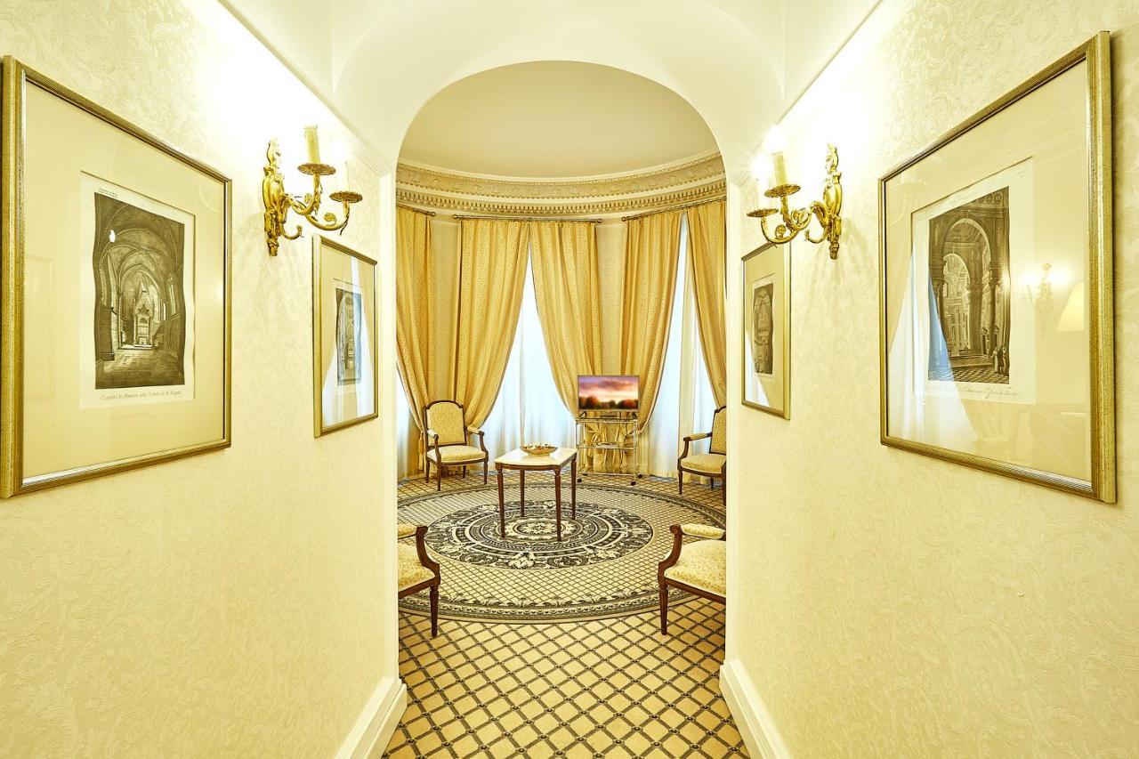 大陆酒店 布加勒斯特 外观 照片 Interior of the hotel