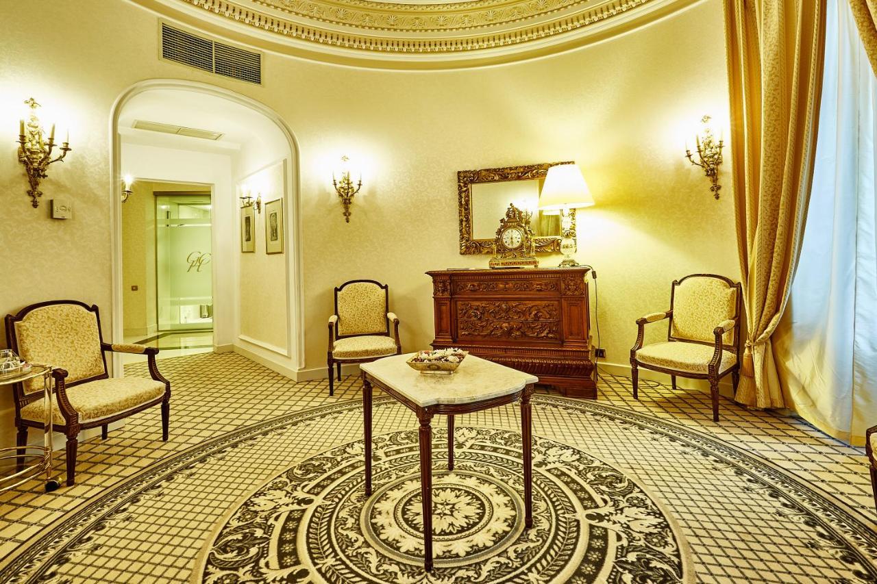 大陆酒店 布加勒斯特 外观 照片 Interior of the hotel
